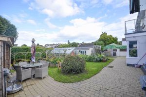 Photo 25- click for photo gallery